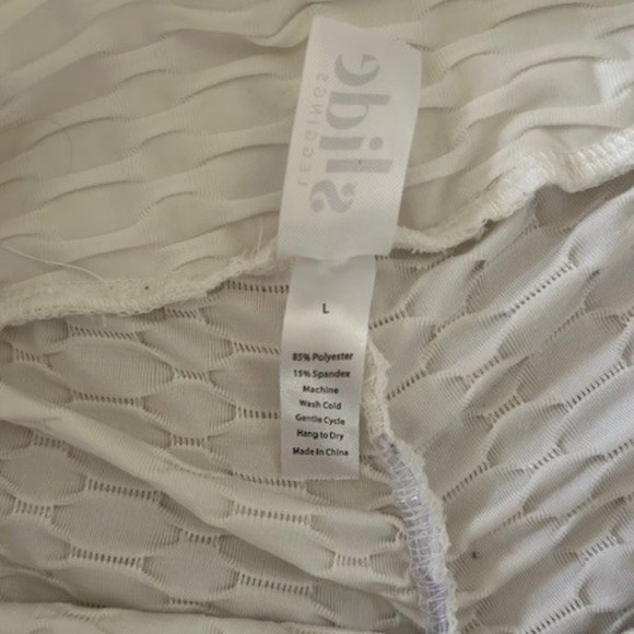 Premium Booty Lifting Anti-Cellulite Leggings - Size Large - Picture 7 of 9